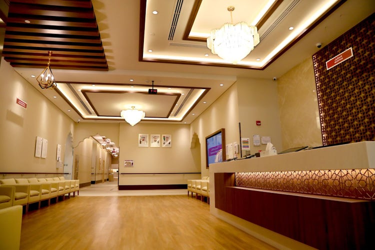 Commercial spaces demand window treatments that combine style, functionality, and durability